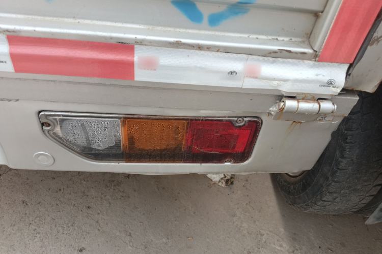 Used Wuling Rongguang New Truck 2021 1.8L "Rural Areas" Edition LV1 Extended Single-Row LJ479Q6 Right Rear Taillight