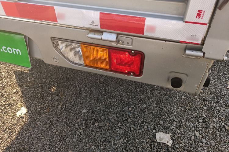 Used Wuling Rongguang New Truck 2021 1.8L Base Model Single-Row Double Rear Wheels LJ479Q6 Right Rear Taillight