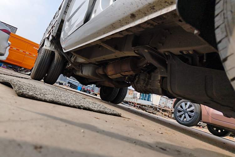 Used Wuling Rongguang New Truck 2021 1.8L Base Model Double-Cab with Dual Rear Wheels LJ479Q6 Right Side Sill