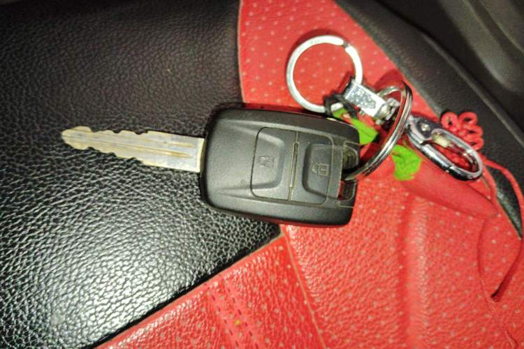 Used Wuling Rongguang New Truck 2021 1.8L Comfort Single-Row Double Rear Wheels LJ479Q6 Vehicle Key