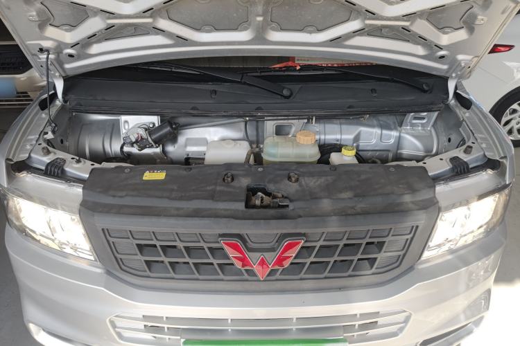 Used Wuling Rongguang New Truck 2022 1.5L Base Version Extended Double-Cab LAR Engine Bay