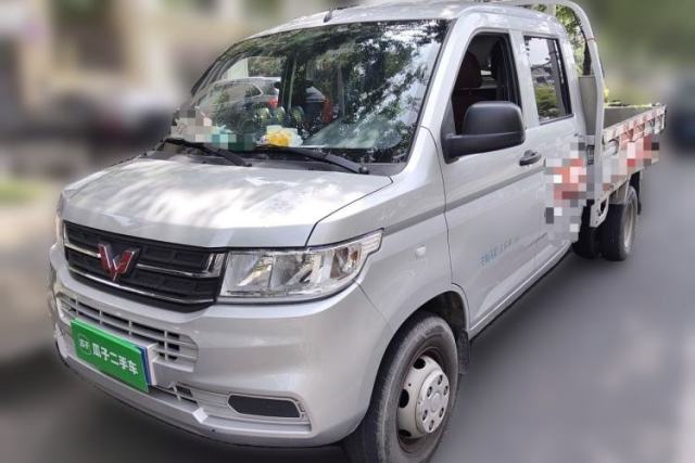 Used Wuling Rongguang New Truck 2023 2.0L Double-Cab with Dual Rear Wheels Comfort Version LJM20B