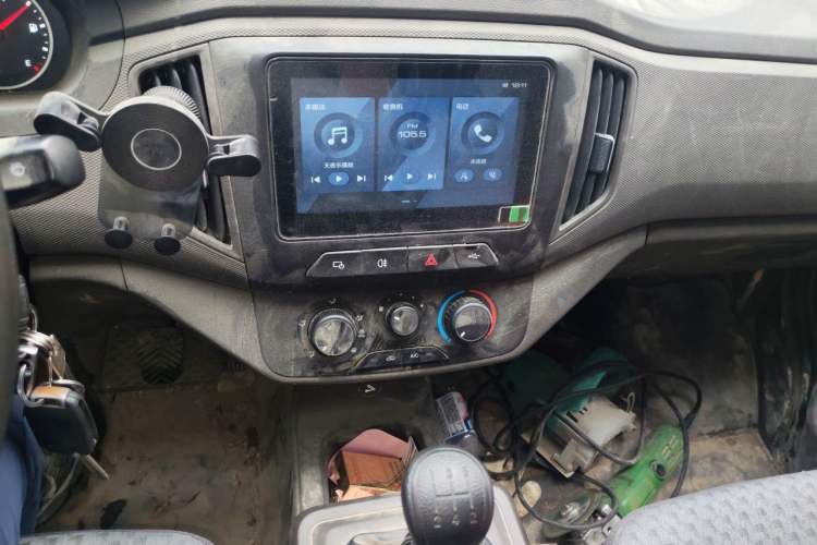 Used Wuling Rongguang New Truck 2023 1.5L Double-Cab Extended-Size Standard Version LAR Audio And AC Panel