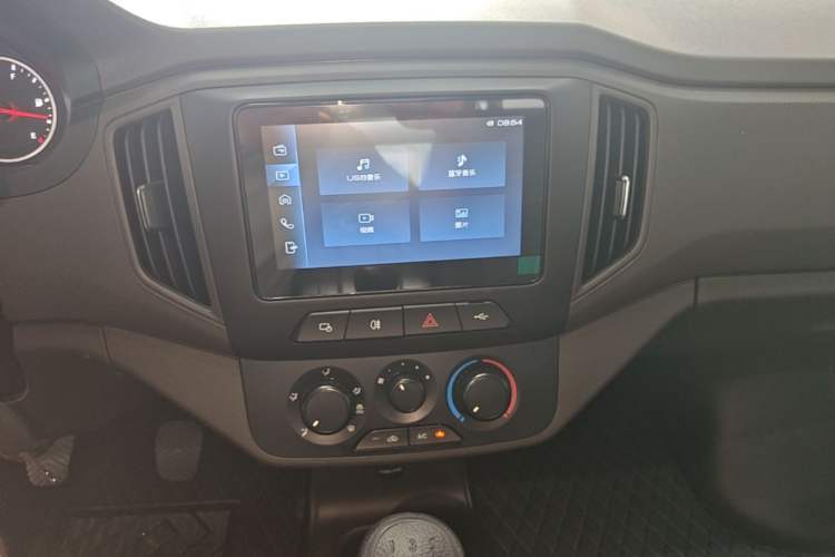 Used Wuling Rongguang New Truck 2023 1.5L Single-Row Extended Version Standard LAR Audio And AC Panel