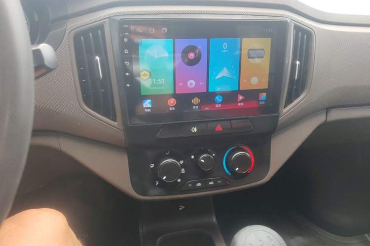 Used Wuling Rongguang New Truck 2023 1.5L Single-Row Extended Version Base Model LAR Audio And AC Panel