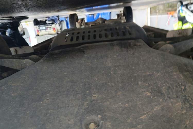 Used Wuling Rongguang New Truck 2023 1.5L Double-Cab Extended-Size Standard Version LAR Chassis Front