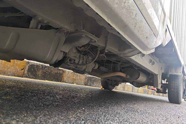 Used Wuling Rongguang New Truck 2023 2.0L Single-Row Base Version LJM20B Chassis Front Left