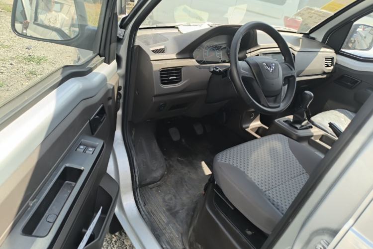 Used Wuling Rongguang New Truck 2023 1.5L Double-Cab Basic Version LAR Driver Seat