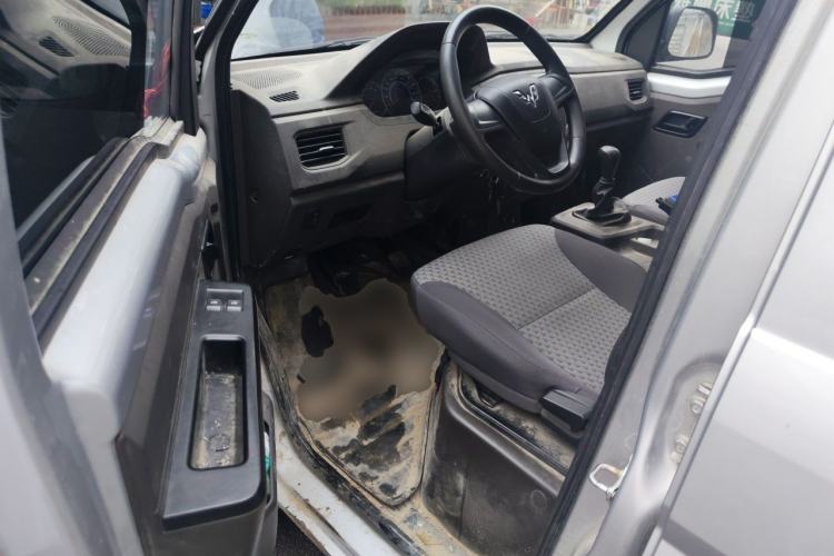 Used Wuling Rongguang New Truck 2023 1.5L Double-Cab Extended-Size Standard Version LAR Driver Seat