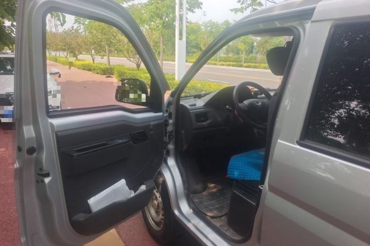 Used Wuling Rongguang New Truck 2023 1.5L Double-Cab Extended-Size Standard Version LAR Driver Seat