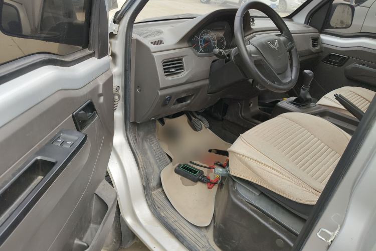Used Wuling Rongguang New Truck 2023 1.5L Single-Row Extended Version Standard LAR Driver Seat