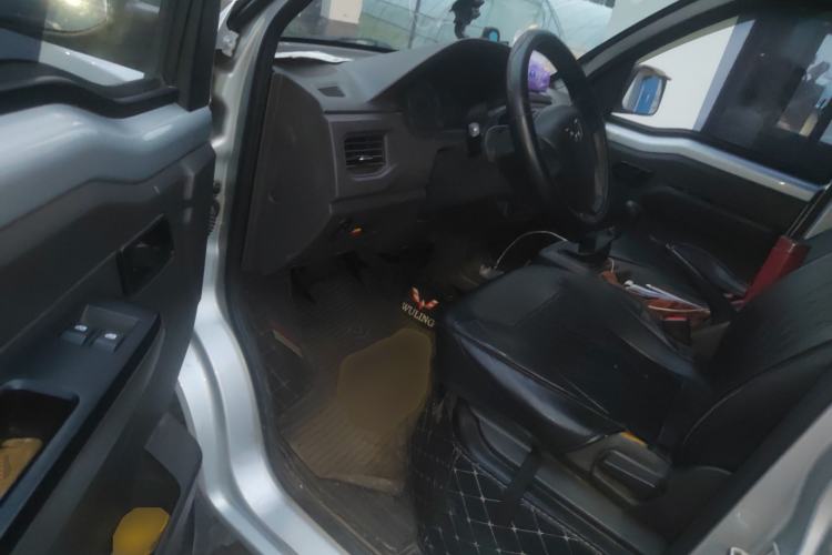 Used Wuling Rongguang New Truck 2023 1.5L Double-Cab Extended Version Base Model LAR Driver Seat