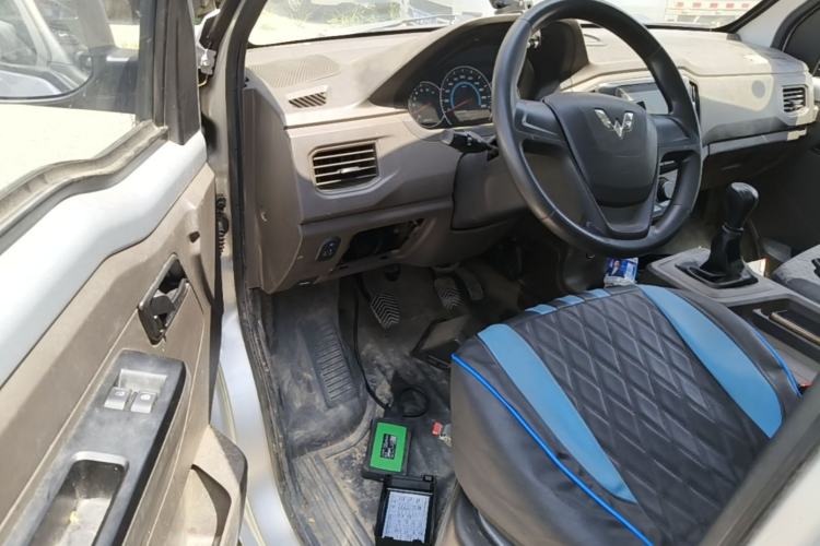Used Wuling Rongguang New Truck 2023 1.5L Single-Row Extended Version Standard LAR Driver Seat