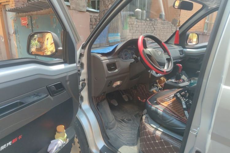 Used Wuling Rongguang New Truck 2023 1.5L Single-Row Base Version LAR Driver Seat