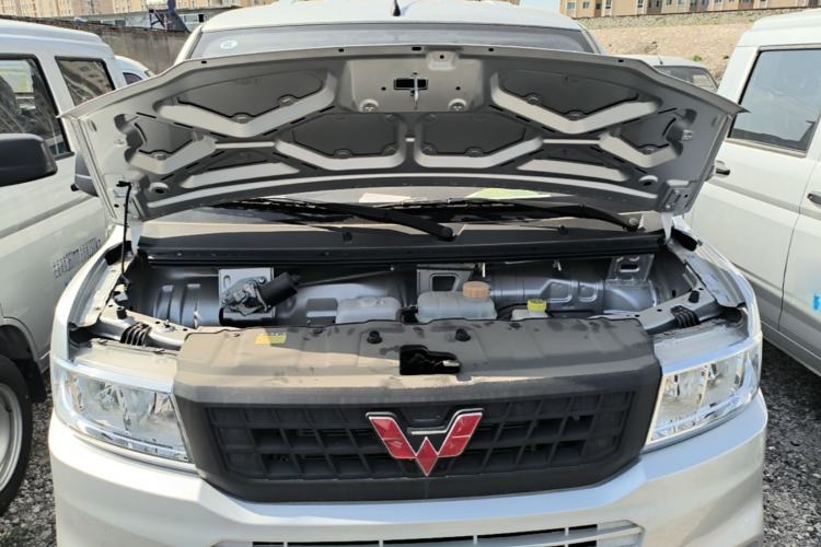 Used Wuling Rongguang New Truck 2023 1.5L Double-Cab Basic Version LAR Engine Bay