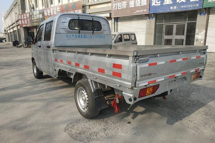 Used Wuling Rongguang New Truck 2023 1.5L Double-Cab Basic Version LAR Exterior 2