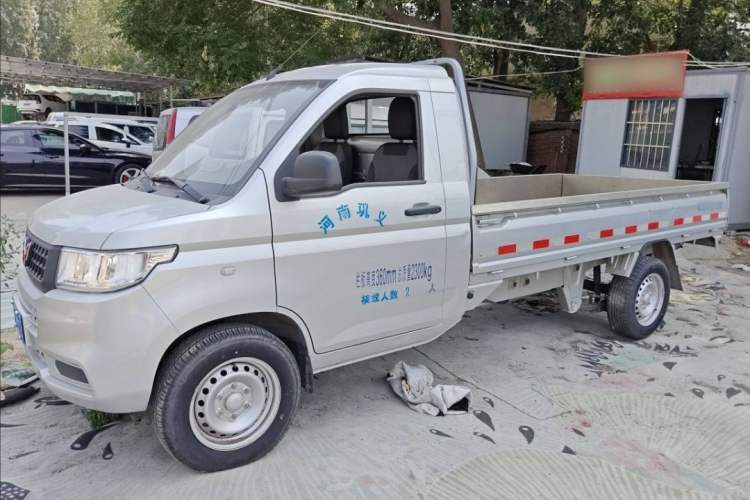 Used Wuling Rongguang New Truck 2023 1.5L Single-Row Base Version LAR Exterior 3