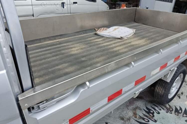 Used Wuling Rongguang New Truck 2023 1.5L Single-Row Base Version LAR Exterior 5
