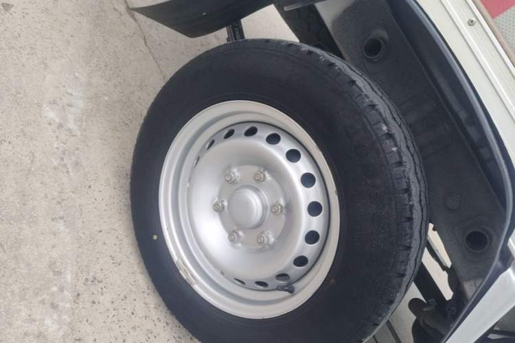 Used Wuling Rongguang New Truck 2023 1.5L Single-Row Extended Version Base Model LAR Exterior 5
