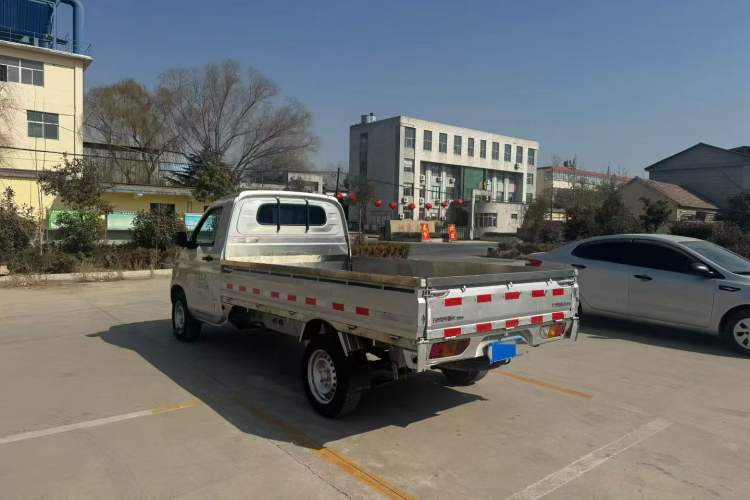 Used Wuling Rongguang New Truck 2023 1.5L Single-Row Base Version LAR Exterior 9