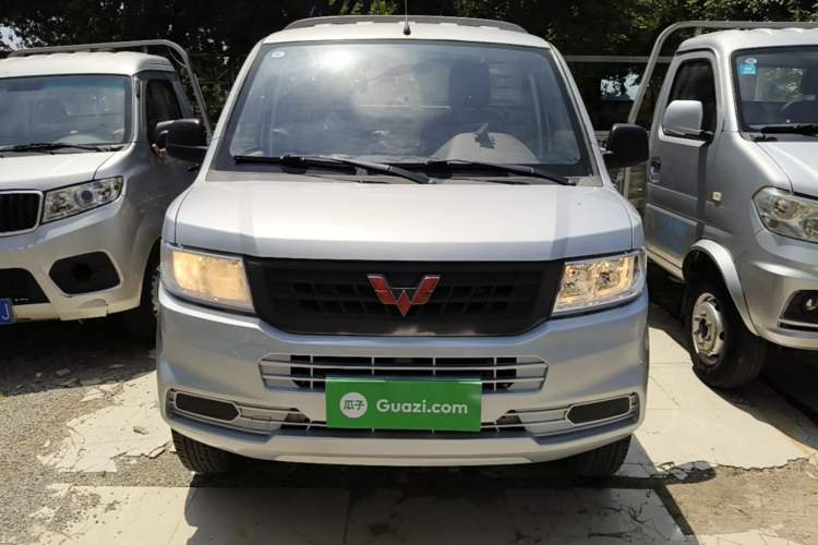 Used Wuling Rongguang New Truck 2023 1.5L Single-Row Extended Version Standard LAR Front