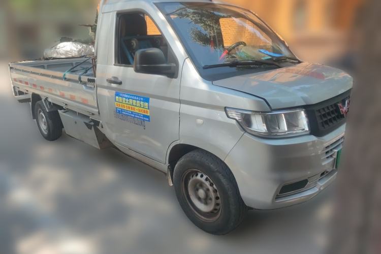 Used Wuling Rongguang New Truck 2023 1.5L Single-Row Base Version LAR Front Right 45 Deg