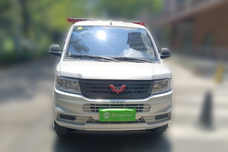 Used Wuling Rongguang New Truck 2023 2.0L Double-Cab Extended-Size Base Version LJM20B Front