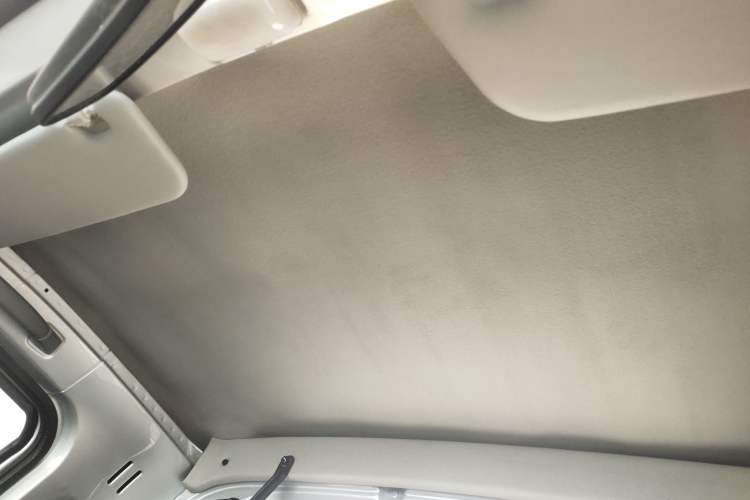 Used Wuling Rongguang New Truck 2023 1.5L Single-Row Base Version LAR Headliner