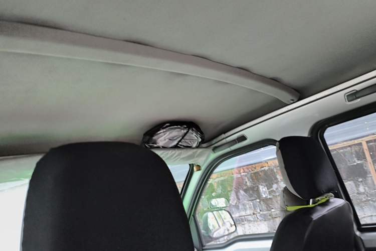 Used Wuling Rongguang New Truck 2023 1.5L Double-Cab Basic Version LAR Headliner