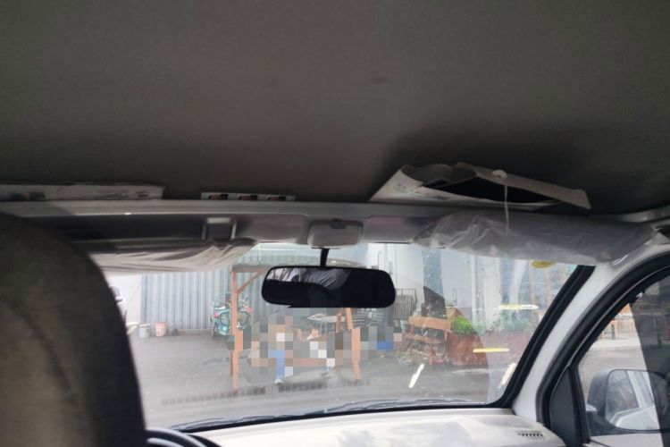 Used Wuling Rongguang New Truck 2023 1.5L Double-Cab Extended-Size Standard Version LAR Headliner