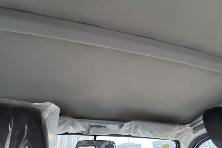 Used Wuling Rongguang New Truck 2023 1.5L Double-Cab Basic Version LAR Headliner