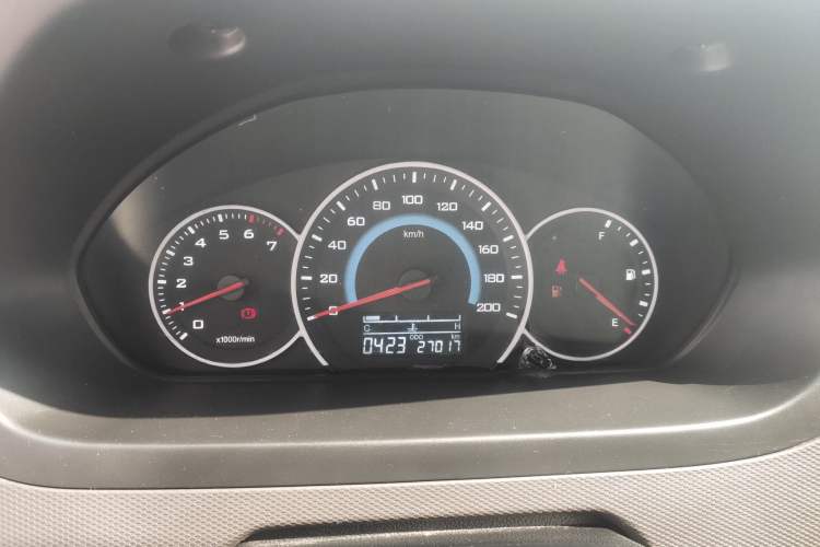 Used Wuling Rongguang New Truck 2023 1.5L Single-Row Base Version LAR Instrument Cluster
