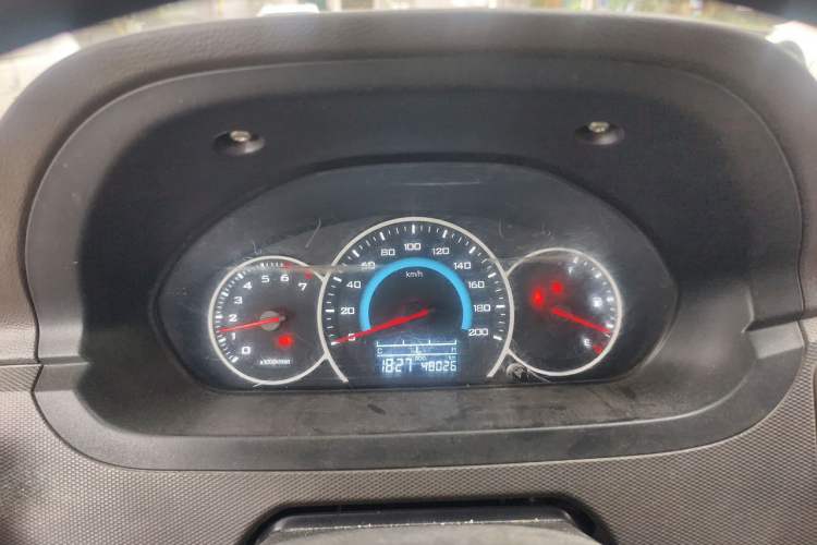 Used Wuling Rongguang New Truck 2023 2.0L Double-Cab with Dual Rear Wheels Comfort Version LJM20B Instrument Cluster