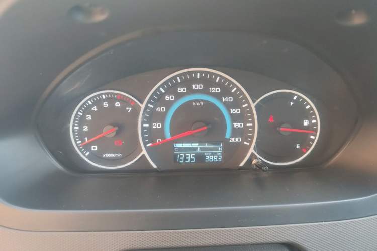 Used Wuling Rongguang New Truck 2023 1.5L Single-Row Base Version LAR Instrument Cluster