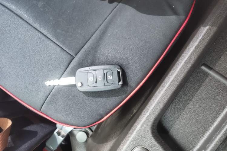 Used Wuling Rongguang New Truck 2023 1.5L Single-Row Base Version LAR Interior 1