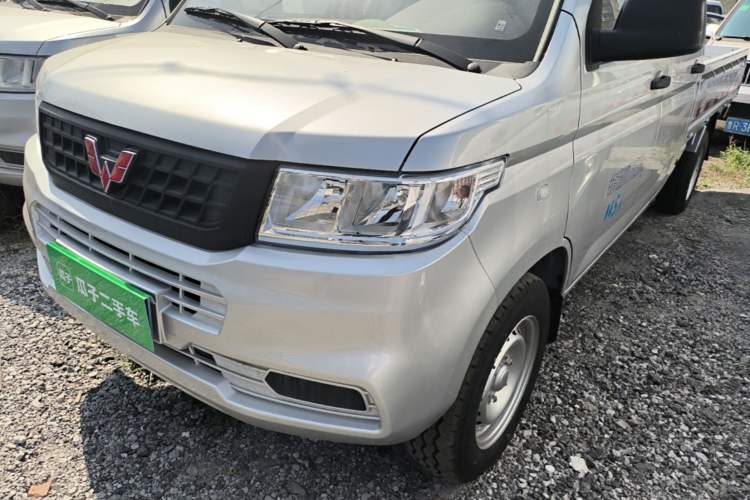 Used Wuling Rongguang New Truck 2023 1.5L Double-Cab Basic Version LAR Left Front Headlight