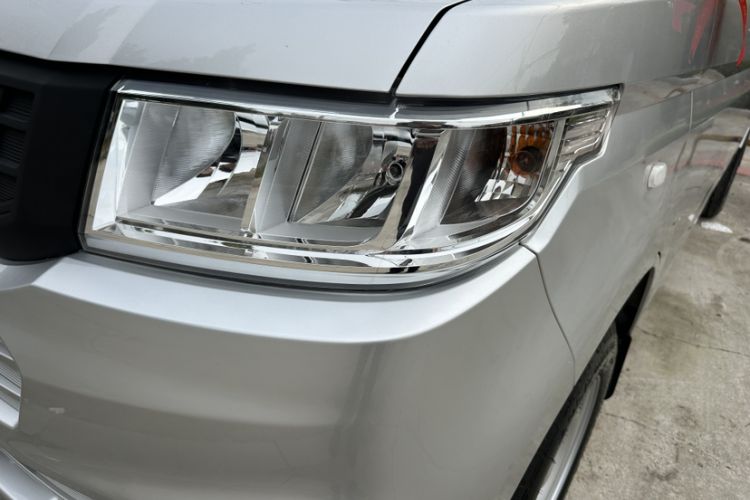 Used Wuling Rongguang New Truck 2023 1.5L Double-Cab Basic Version LAR Left Front Headlight