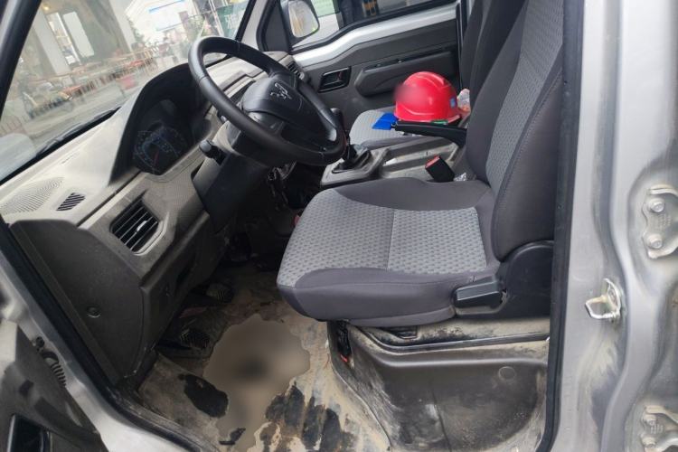 Used Wuling Rongguang New Truck 2023 1.5L Double-Cab Extended-Size Standard Version LAR Left Front Seat