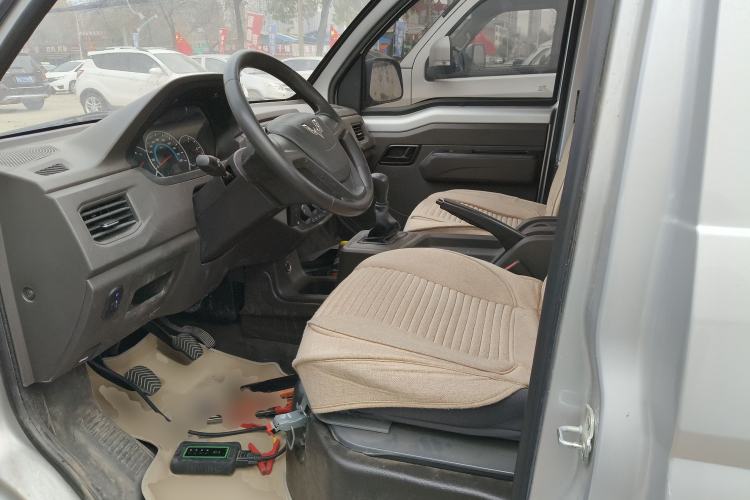 Used Wuling Rongguang New Truck 2023 1.5L Single-Row Extended Version Standard LAR Left Front Seat