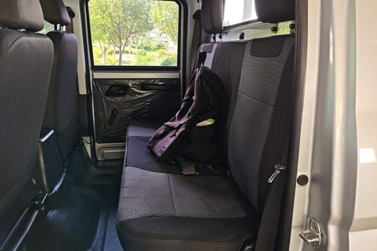 Used Wuling Rongguang New Truck 2023 1.5L Double-Cab Basic Version LAR Left Rear Seat