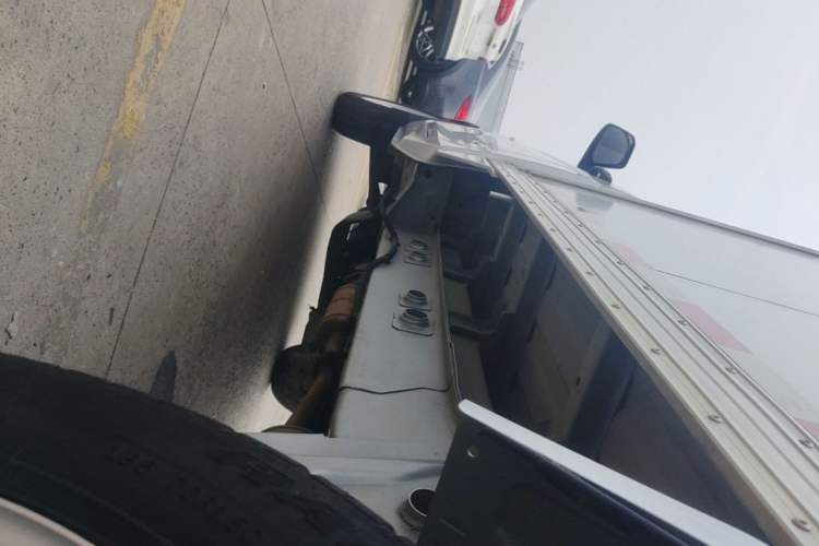 Used Wuling Rongguang New Truck 2023 1.5L Single-Row Extended Version Base Model LAR Left Side Sill