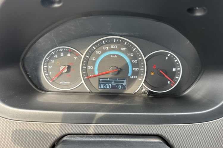 Used Wuling Rongguang New Truck 2023 1.5L Double-Cab Basic Version LAR Odometer Close Up