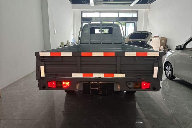 Used Wuling Rongguang New Truck 2023 1.5L Single-Row Extended Version Standard LAR Rear