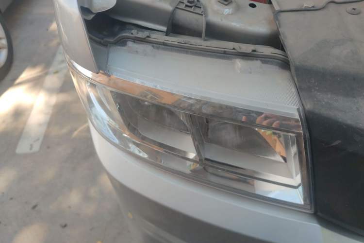 Used Wuling Rongguang New Truck 2023 1.5L Single-Row Base Version LAR Right Front Headlight