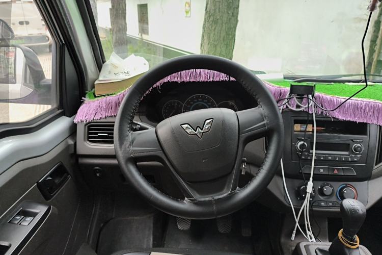 Used Wuling Rongguang New Truck 2023 1.5L Double-Cab Basic Version LAR Steering Wheel