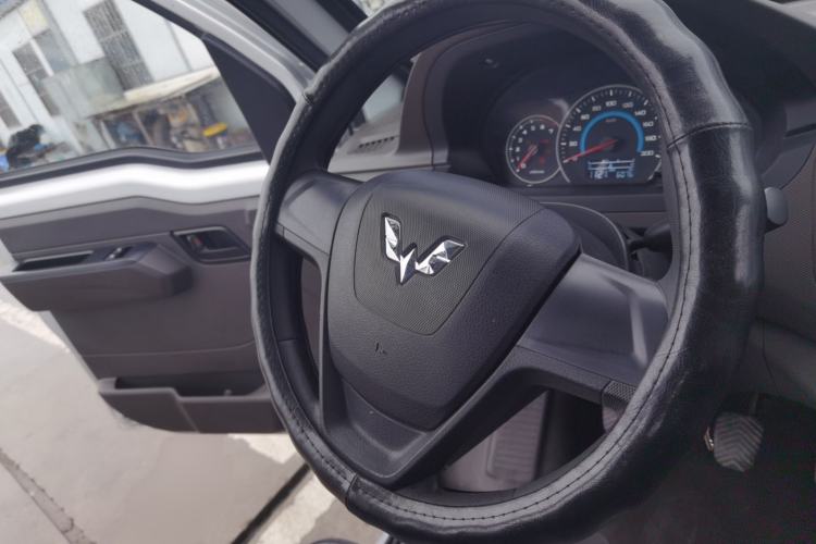 Used Wuling Rongguang New Truck 2023 1.5L Double-Cab Extended-Size Standard Version LAR Steering Wheel