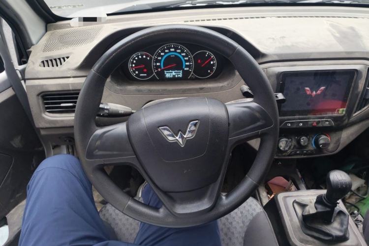 Used Wuling Rongguang New Truck 2023 1.5L Double-Cab Extended-Size Standard Version LAR Steering Wheel
