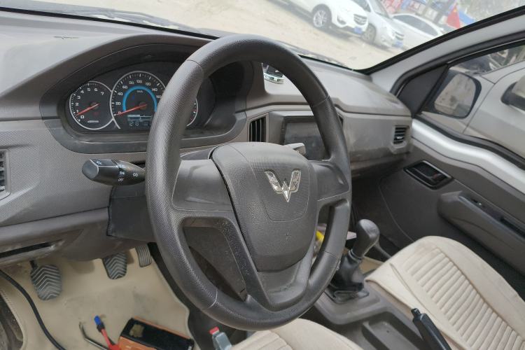 Used Wuling Rongguang New Truck 2023 1.5L Single-Row Extended Version Standard LAR Steering Wheel