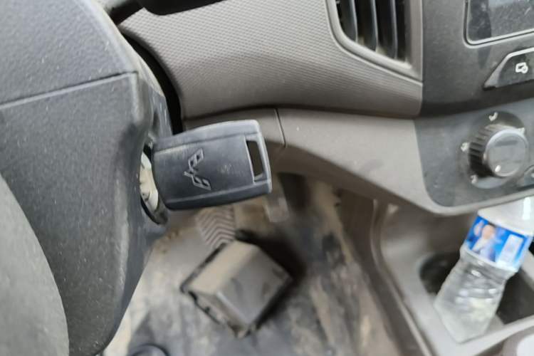 Used Wuling Rongguang New Truck 2023 1.5L Single-Row Extended Version Standard LAR Vehicle Key