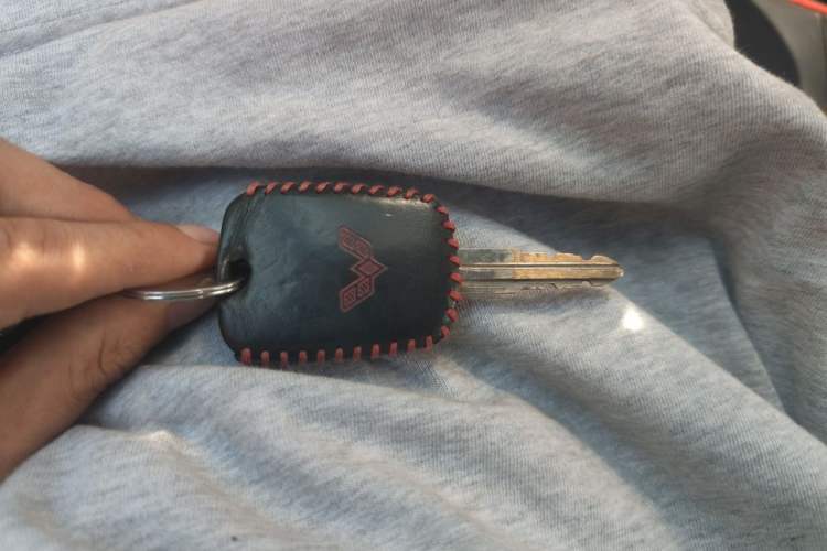 Used Wuling Rongguang New Truck 2023 1.5L Single-Row Base Version LAR Vehicle Key